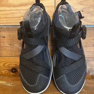 Women's "Odyssey" Closed Toe Chacos